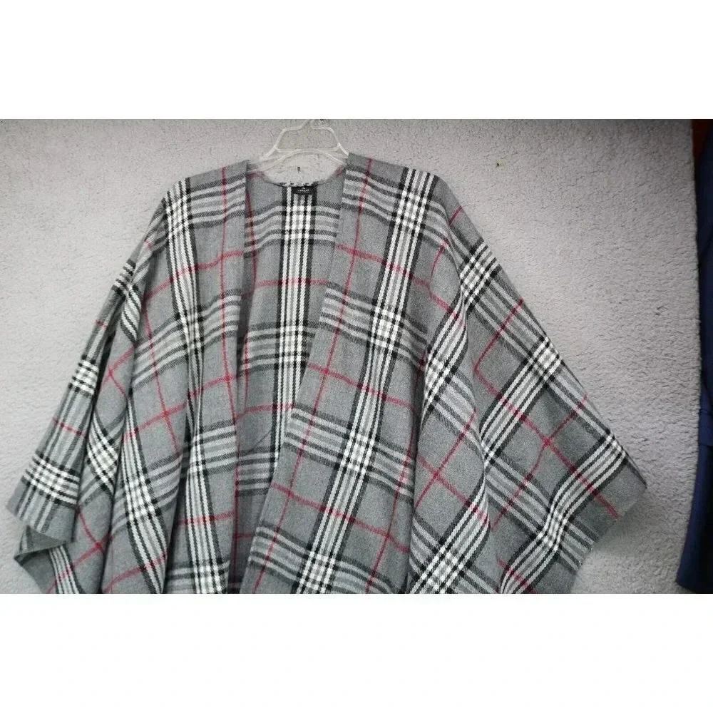 V. Fraas Women's Ruona Gray & Red Plaid Fringed Wrap-Poncho-One Size